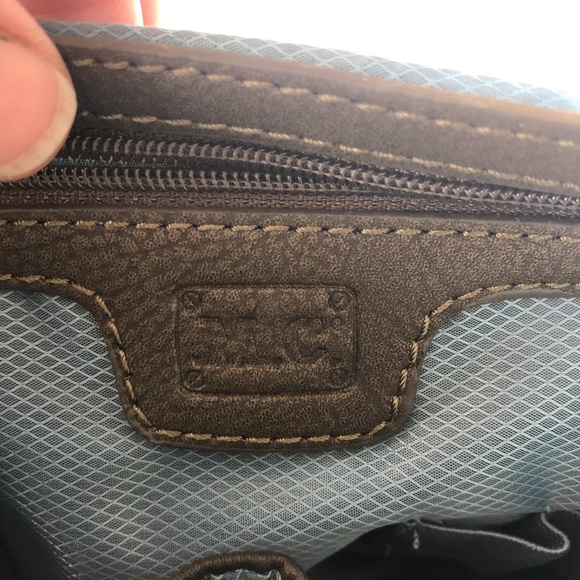 M.C. Marc Chantal Snakeskin Design Olive bag NWT - Picture 12 of 13